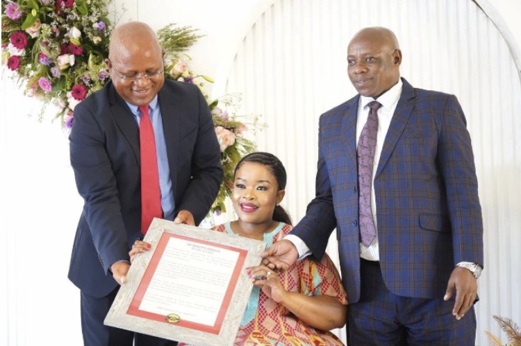 E7B67438-F38C-46A8-8DA2-CD1A2555C1B5